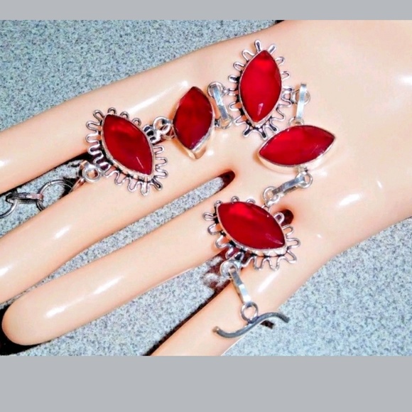 Ruby Faceted 925 Silver Bracelet - Picture 4 of 4